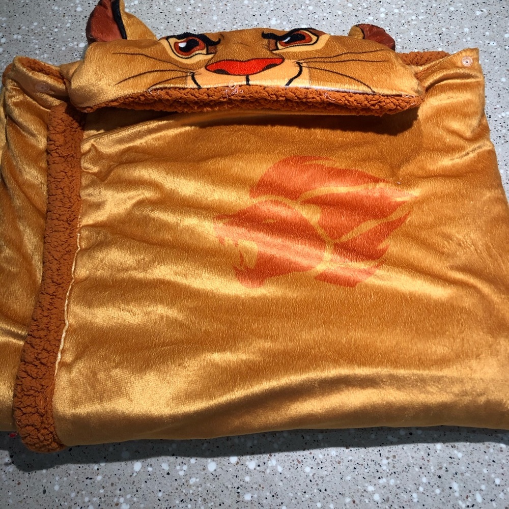Disney Lion King “Simba” Hooded Throw Blanket